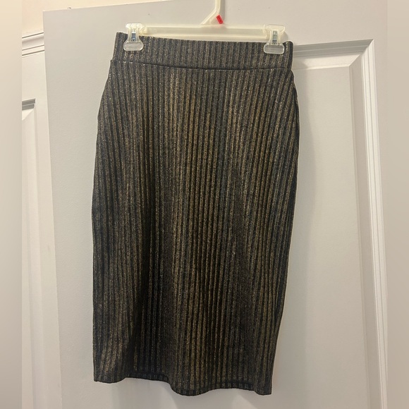 BCBGeneration Black and Gold Striped Pencil Skirt- Size Small - Picture 3 of 5